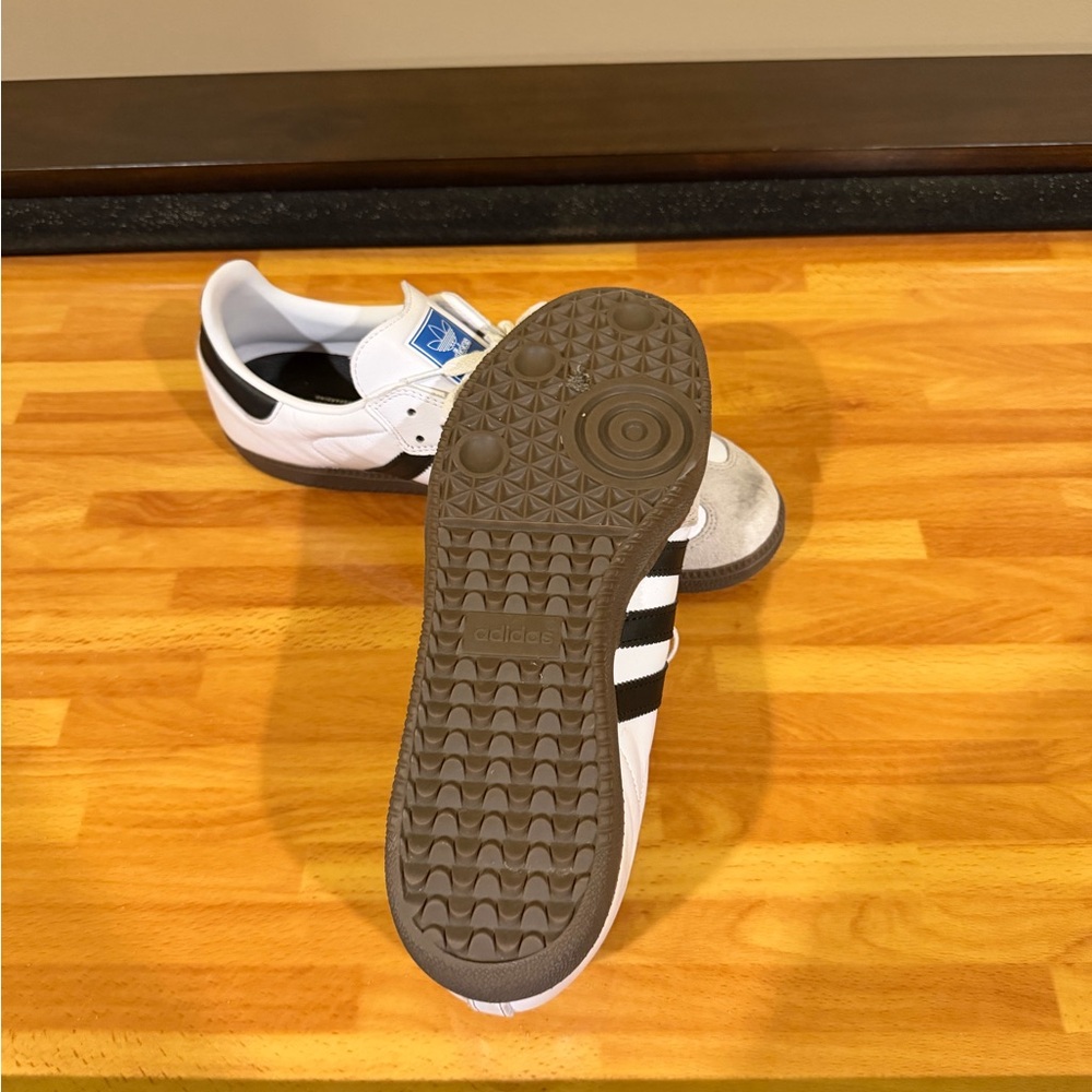 Adidas Samba - Picture 2 of 4